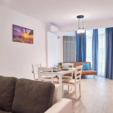 Regatta Sea View N Pool Navodari